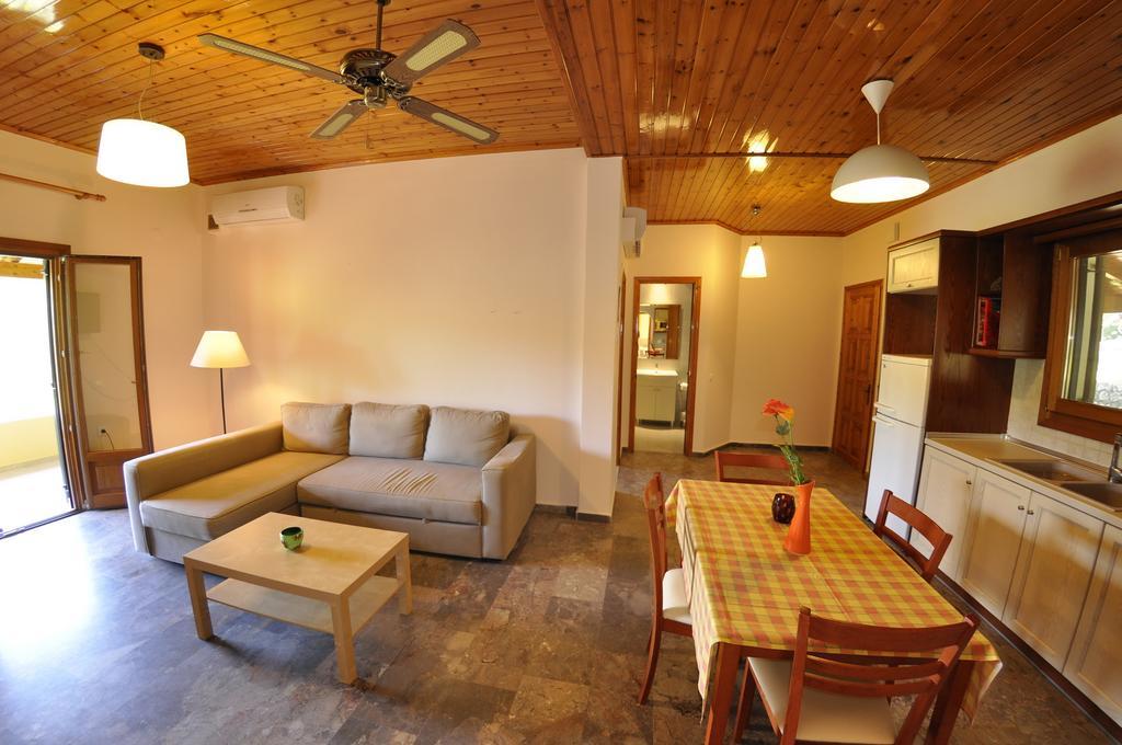 Magdalini Apartments Afión Buitenkant foto